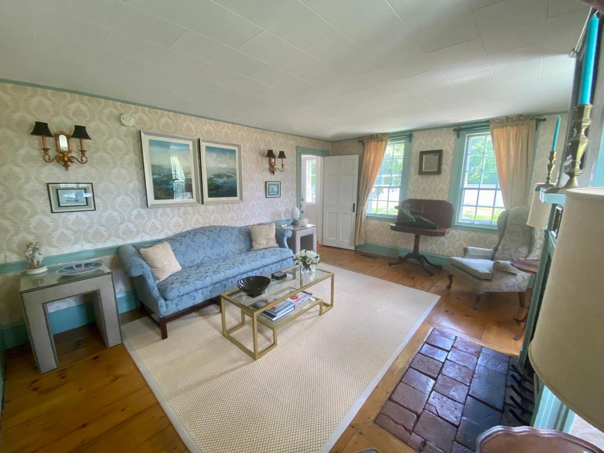 Holiday Guest House Bed & Breakfast Wells Exterior photo